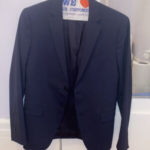 Men’s navy blue Theory suit